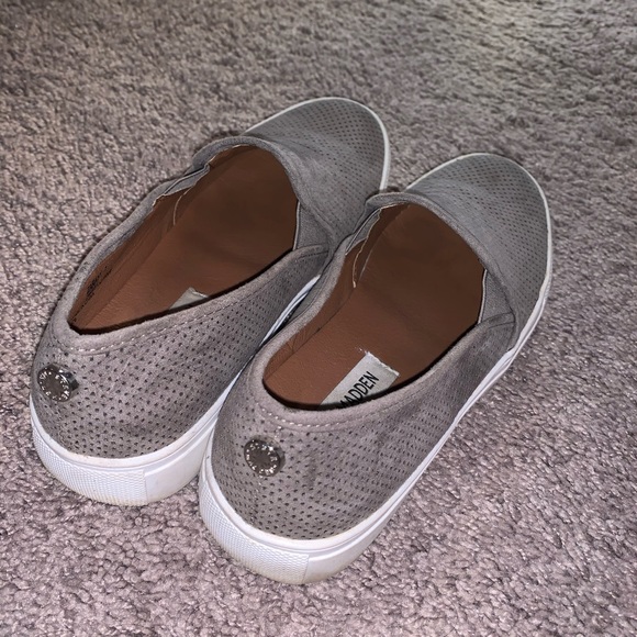 Steve Madden Slip On - Gently Used - Picture 2 of 2